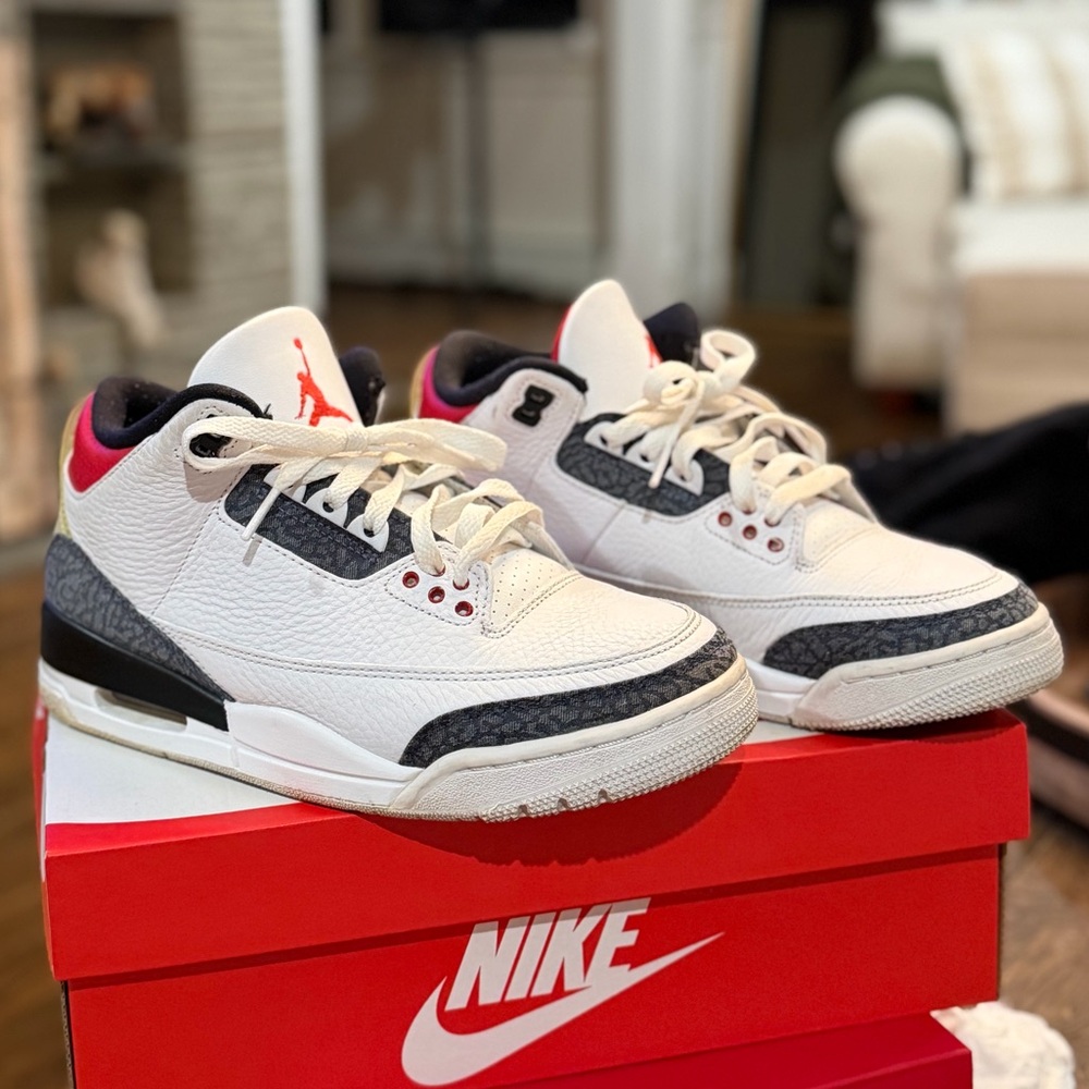 Air Jordan 3 Retro SE Fire Red Denim